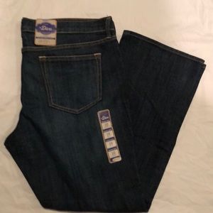 Old navy “The Diva” boot cut jean, size 16 short,